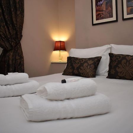 West Port - 2Br In The Heart Of The Old Town Just Off The Grassmarket Edinburgh Dış mekan fotoğraf