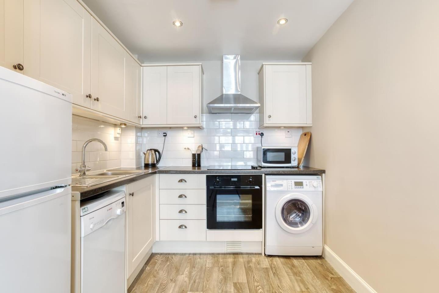 West Port - 2Br In The Heart Of The Old Town Just Off The Grassmarket Edinburgh Dış mekan fotoğraf