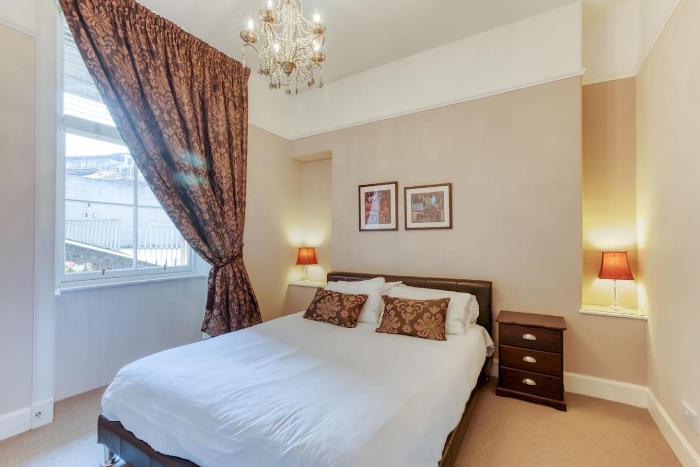 West Port - 2Br In The Heart Of The Old Town Just Off The Grassmarket Edinburgh Dış mekan fotoğraf