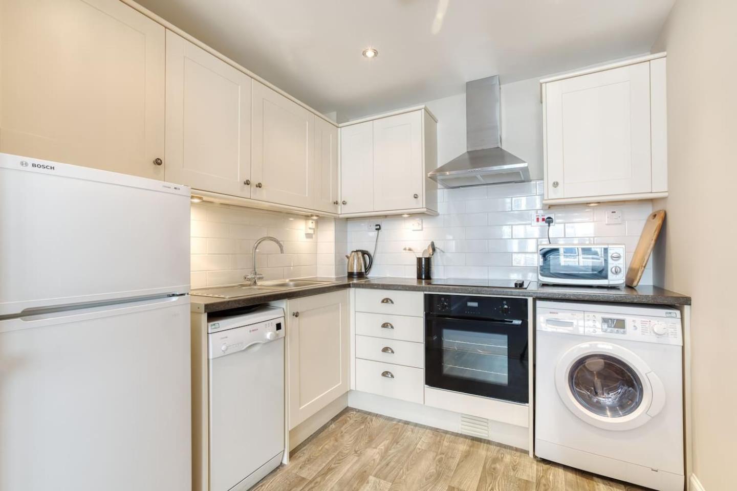West Port - 2Br In The Heart Of The Old Town Just Off The Grassmarket Edinburgh Dış mekan fotoğraf