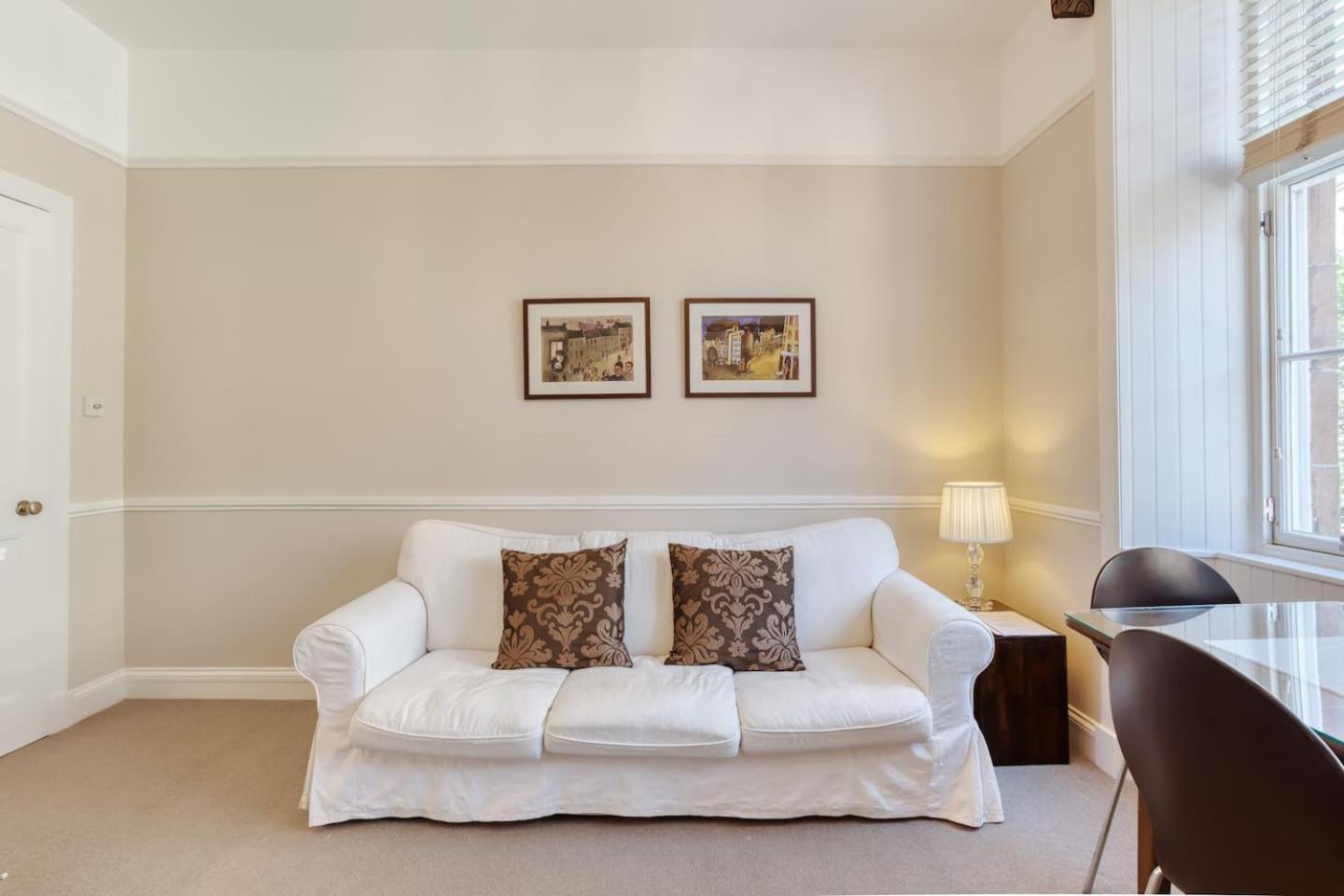 West Port - 2Br In The Heart Of The Old Town Just Off The Grassmarket Edinburgh Dış mekan fotoğraf