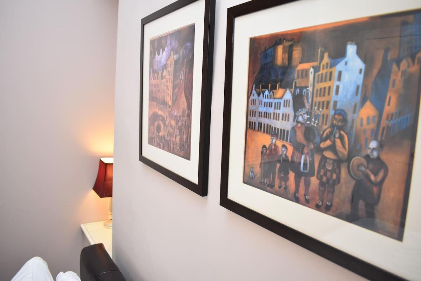 West Port - 2Br In The Heart Of The Old Town Just Off The Grassmarket Edinburgh Dış mekan fotoğraf