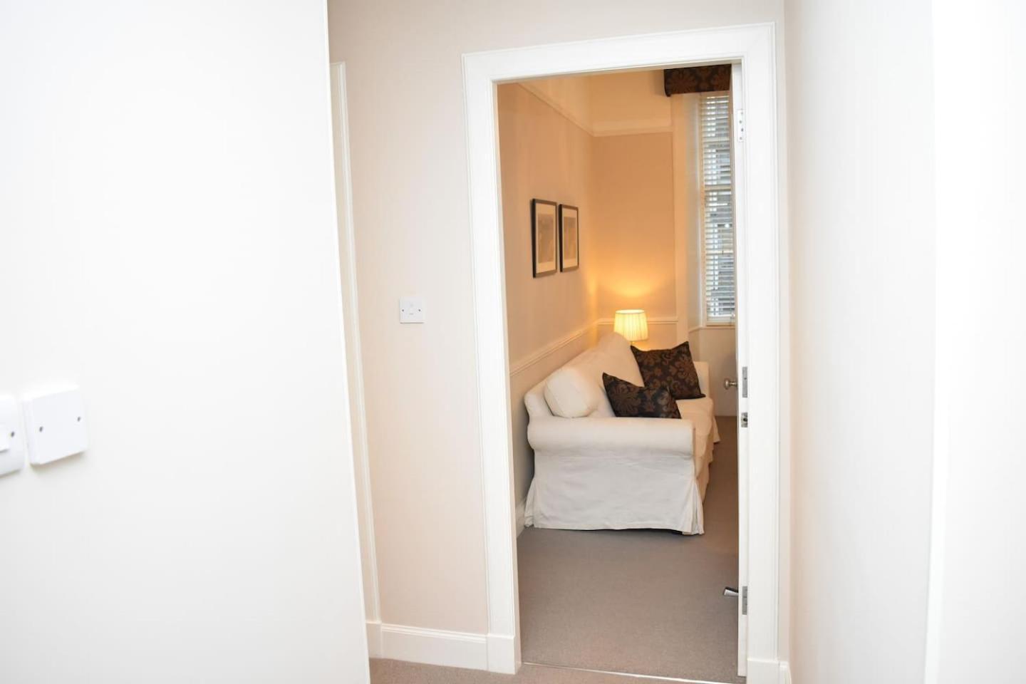 West Port - 2Br In The Heart Of The Old Town Just Off The Grassmarket Edinburgh Dış mekan fotoğraf