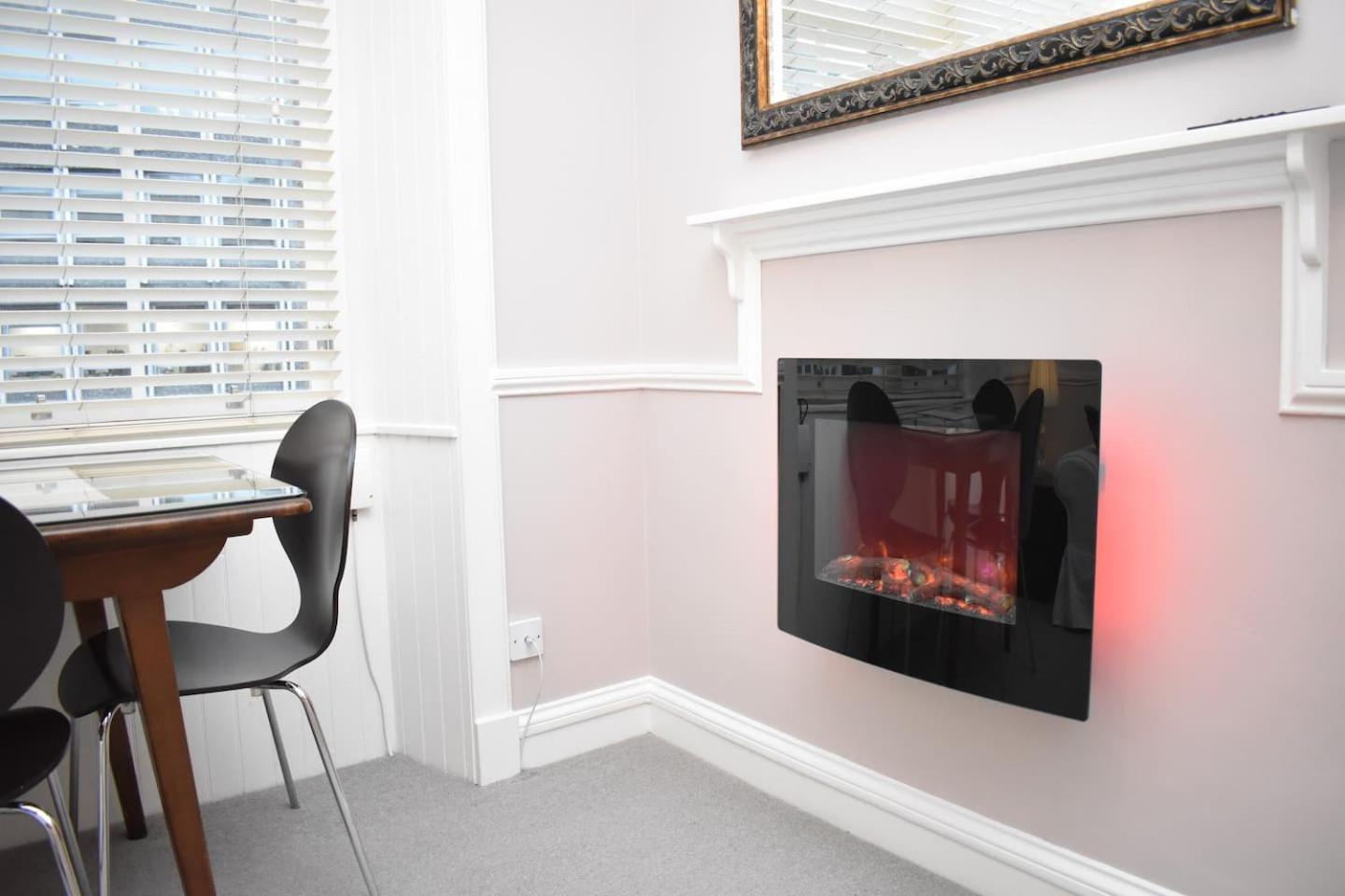 West Port - 2Br In The Heart Of The Old Town Just Off The Grassmarket Edinburgh Dış mekan fotoğraf