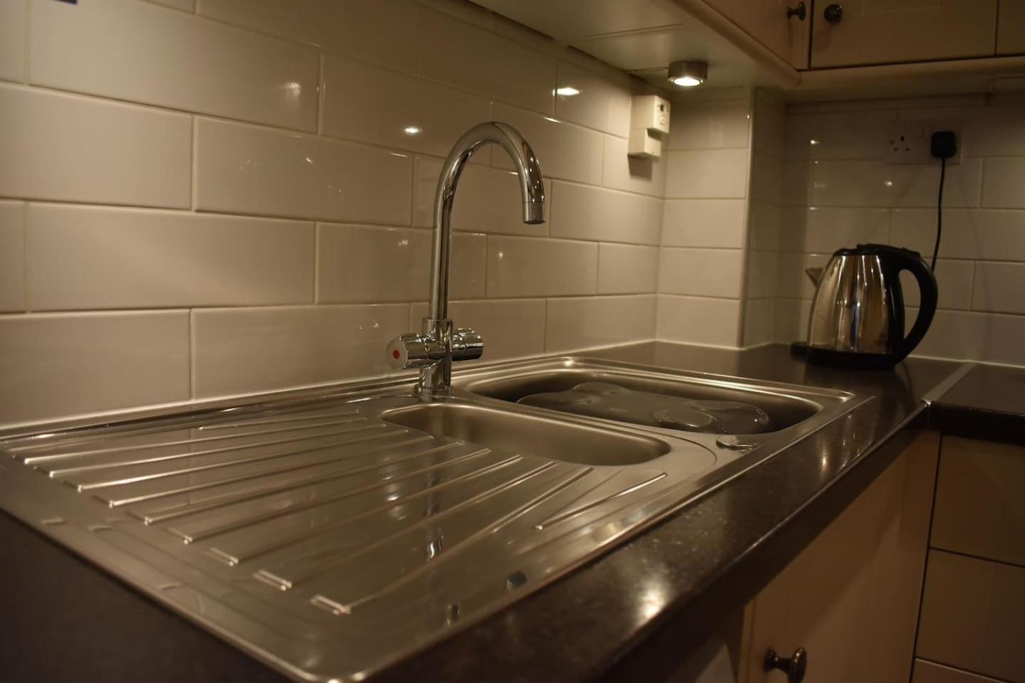 West Port - 2Br In The Heart Of The Old Town Just Off The Grassmarket Edinburgh Dış mekan fotoğraf